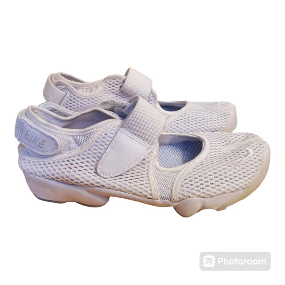Nike Womens Air Rift Breathe Pure Platinum, size 10